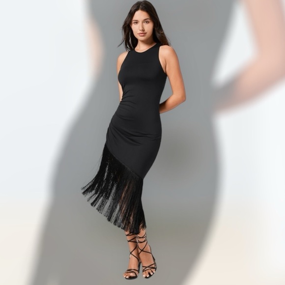 HALARA Dresses & Skirts - Halara Sleeveless Ruched Fringe Bodycon Midi Dress